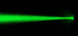  Converging green laser beam hits target 